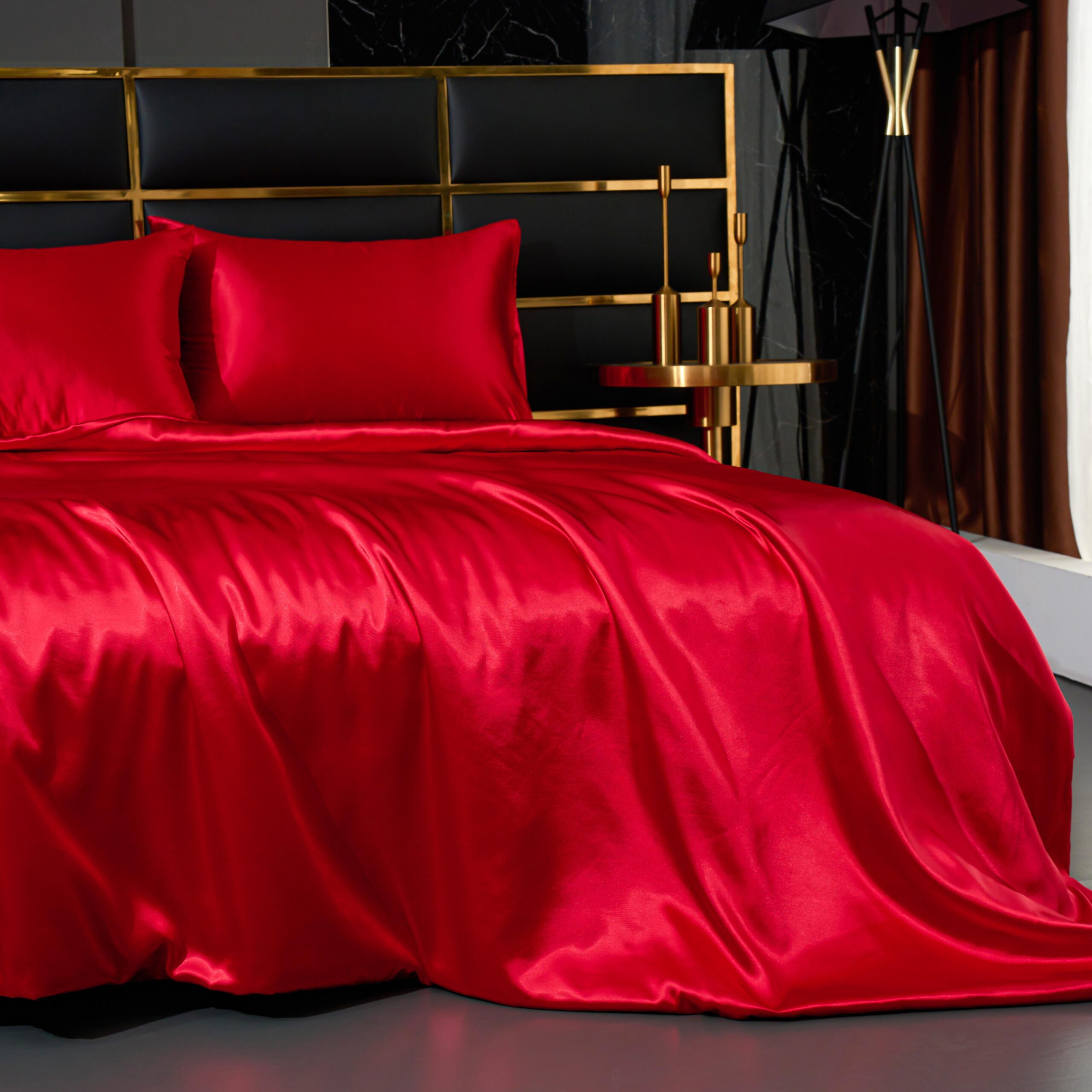 0 (1) Set Çarçafësh Sateni – Elegancë & Butësi Luks - Figura 1