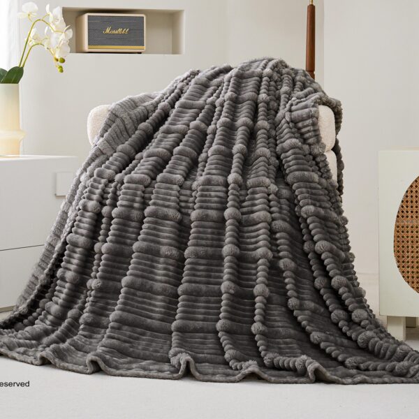 Batanije 3D-Carved Flannel 200x230cm