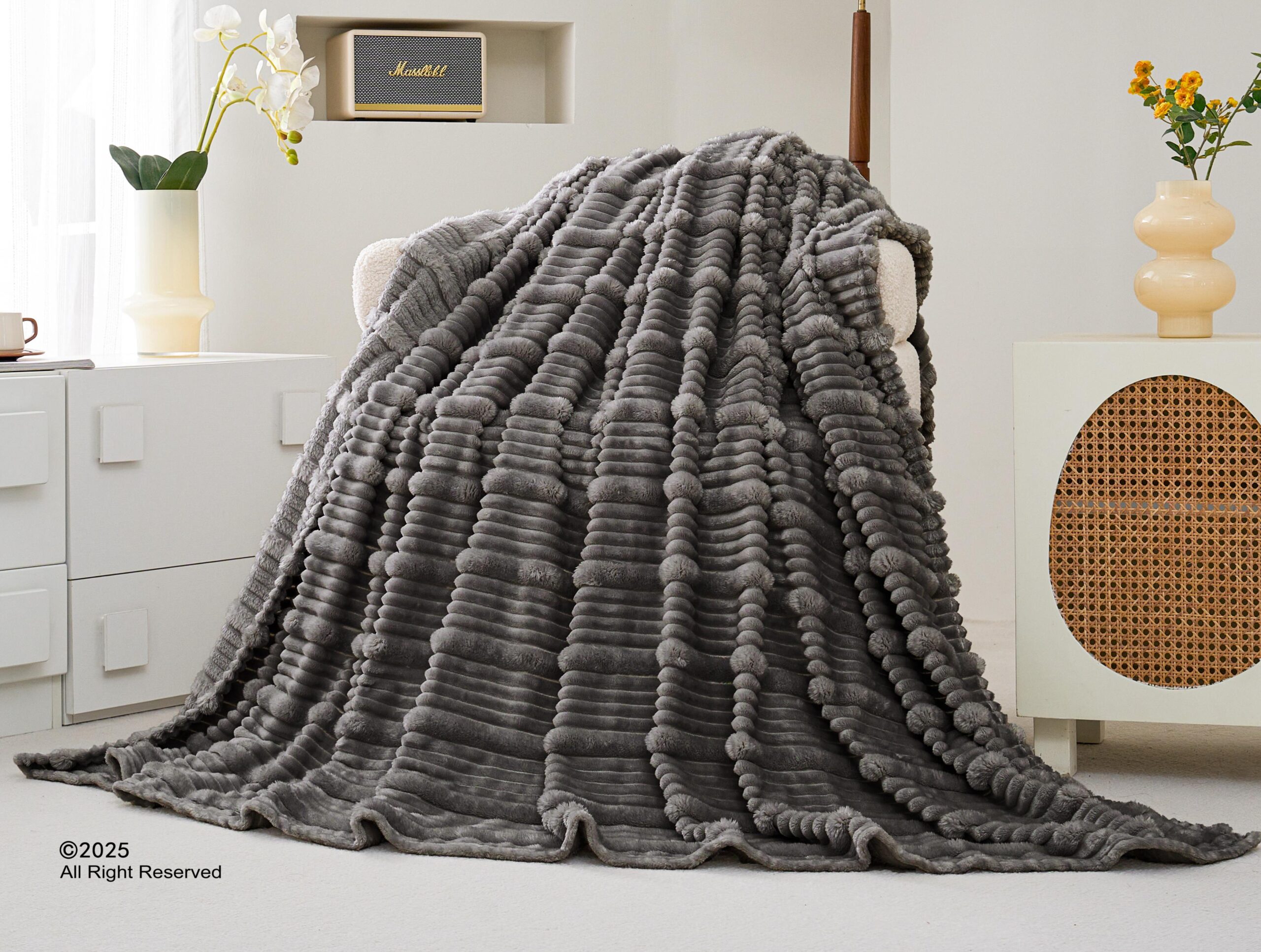 2 (1) Batanije 3D-Carved Flannel 200x230cm - Figura 1