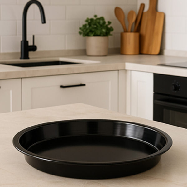 Tepsi Pjekjeje Rrethore 30cm me Sipërfaqe Anti-ngjitëse – Ngjyrë e Zezë