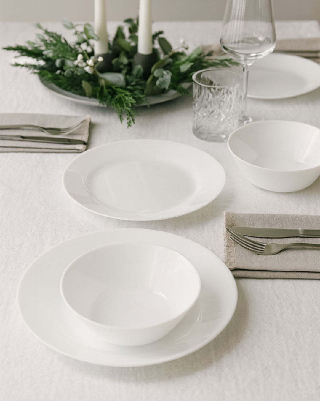 6356862131548 Set pjatash porcelani 24 copë - Figura 1