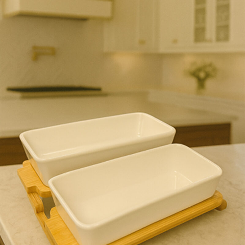 Set enësh porcelani me bazë druri – 2 pjesë