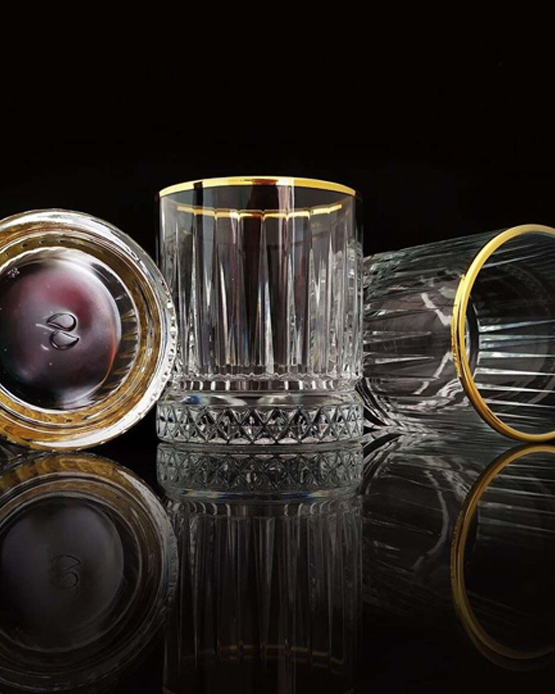 8693357472266 Gotë Qelqi me Rreth të Artë – Set Elegant për Pije 4 Copë - Figura 1