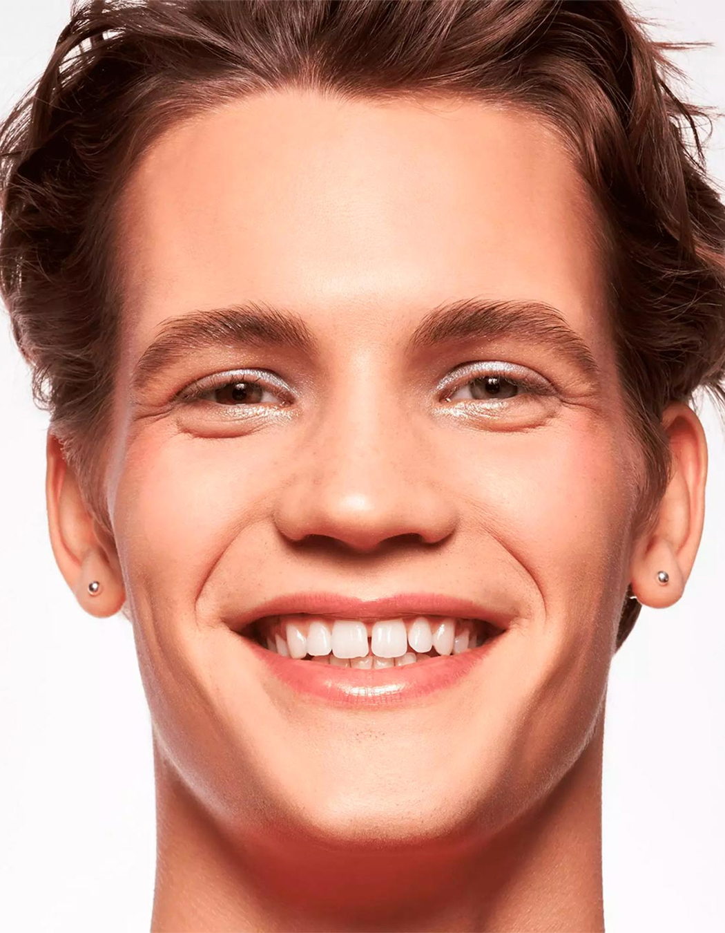 8f779f65-cdba-452d-8b6b-e9c88ee659fc Essence Tinted Moisturizing Cream Skin Tint - Figura 4